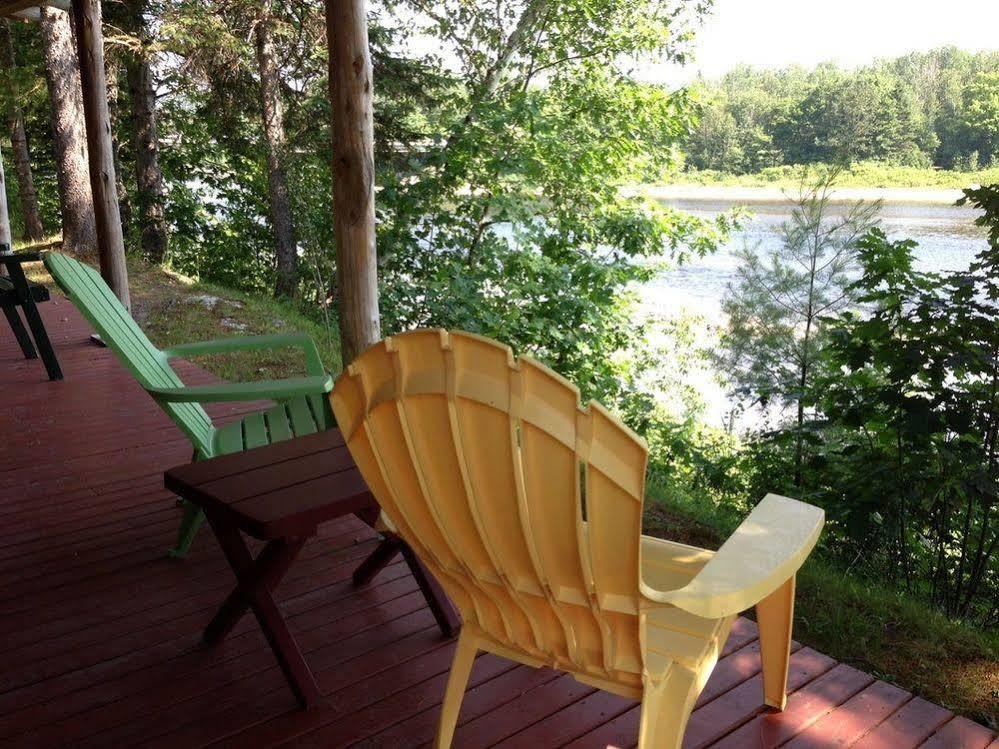Pond'S Resort Blackville Exterior foto